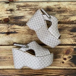 Kimchi Blue wedge platforms